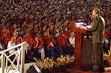 Fidel durante el acto del 50 aniversario del asalto al Moncada